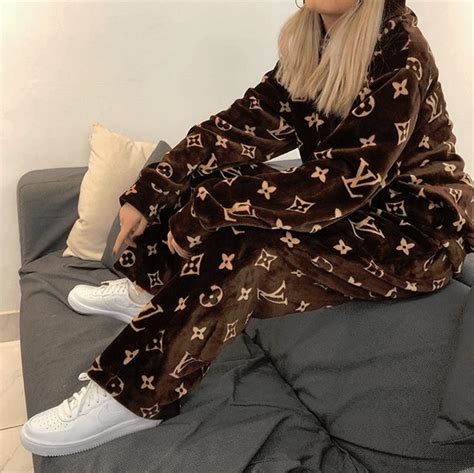 lv pj set.